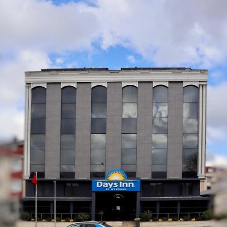 Days Inn By Wyndham Istanbul Arnavutkoy Екстериор снимка