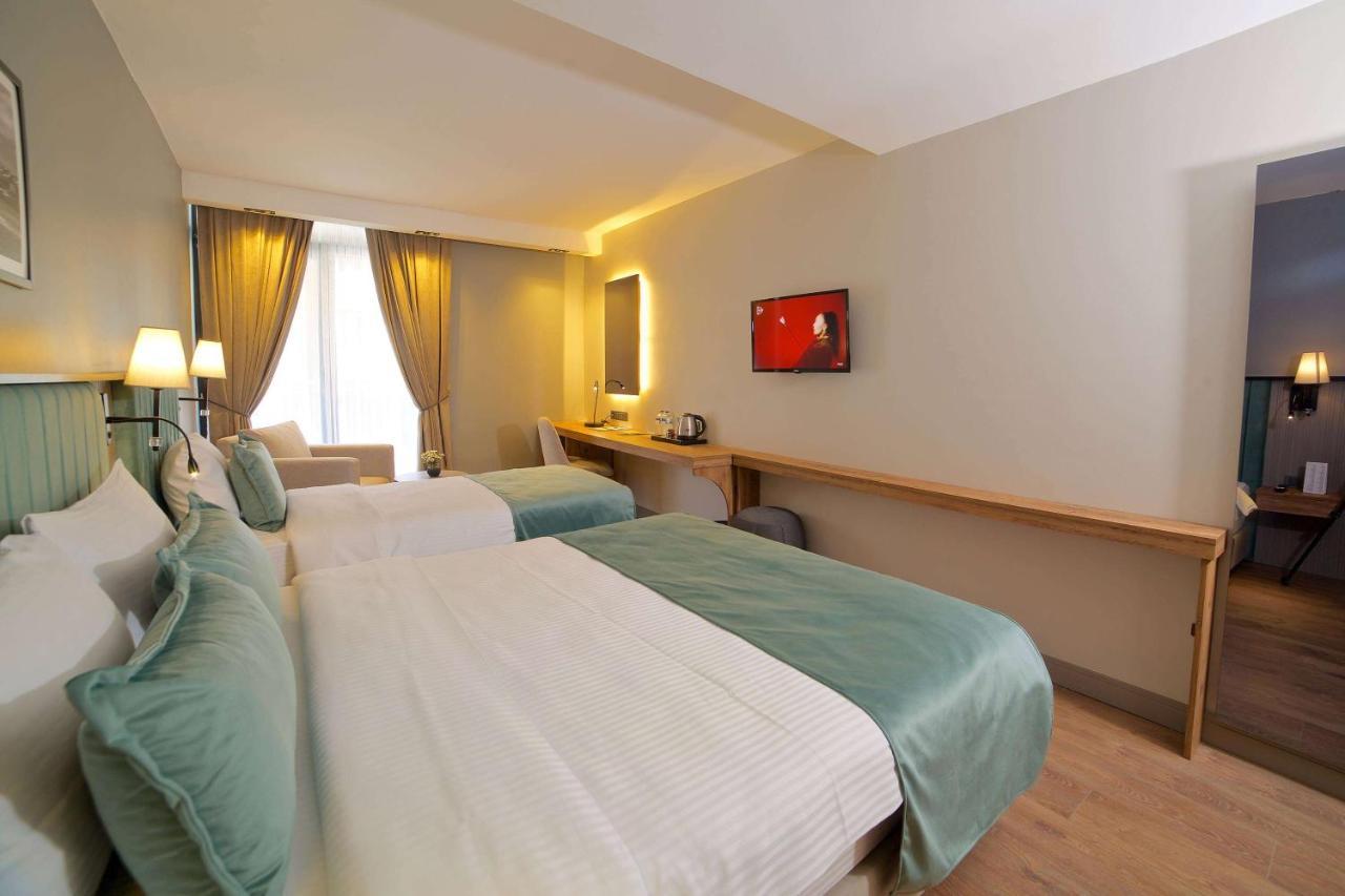 Days Inn By Wyndham Istanbul Arnavutkoy Екстериор снимка