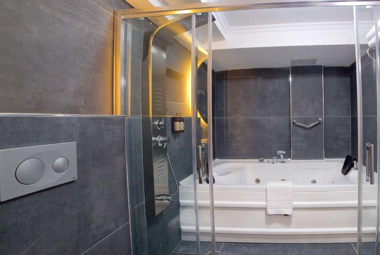 Days Inn By Wyndham Istanbul Arnavutkoy Екстериор снимка