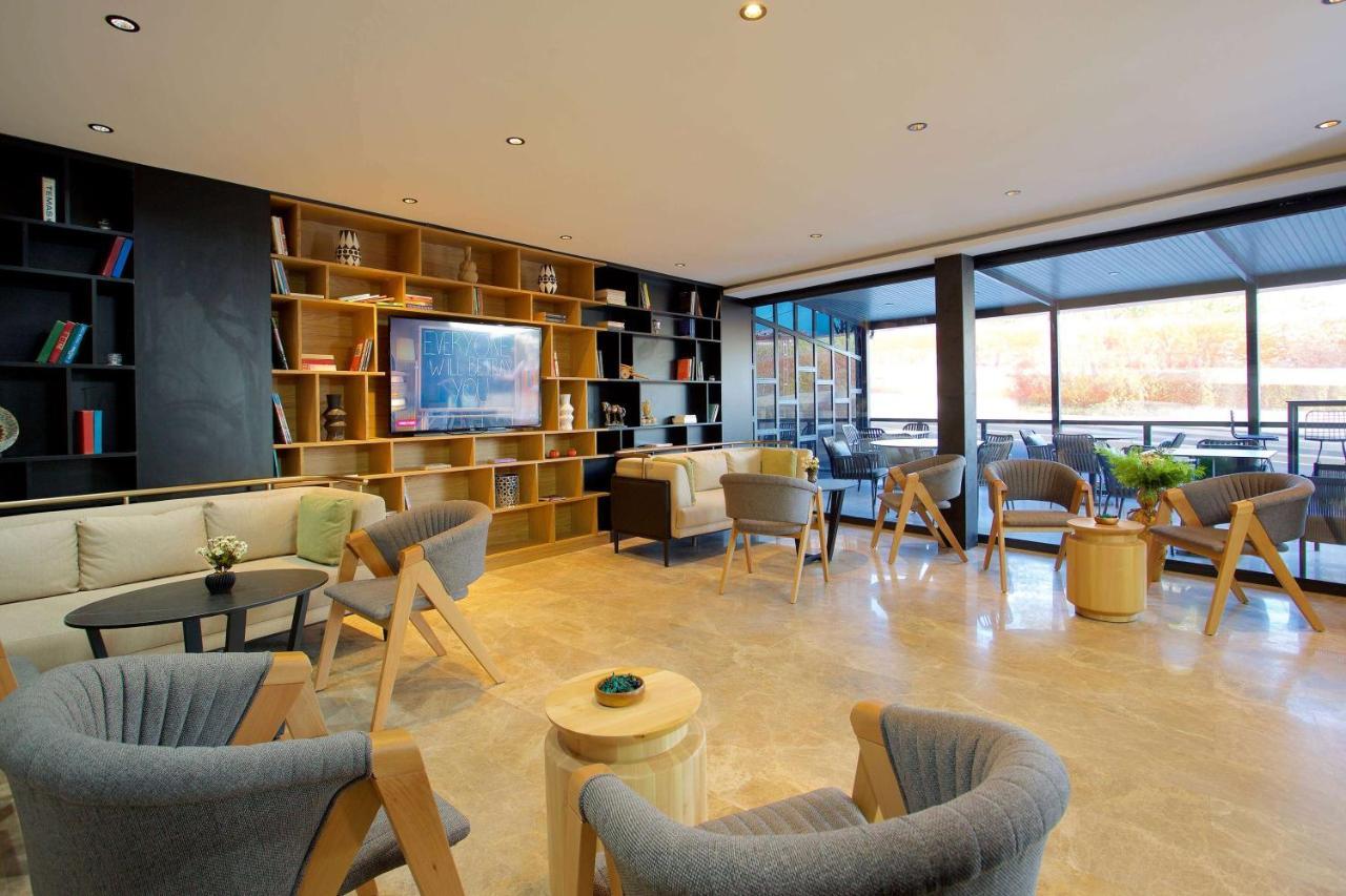 Days Inn By Wyndham Istanbul Arnavutkoy Екстериор снимка