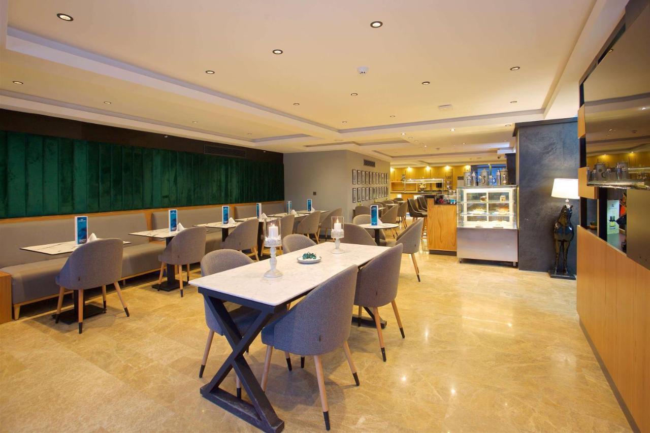 Days Inn By Wyndham Istanbul Arnavutkoy Екстериор снимка