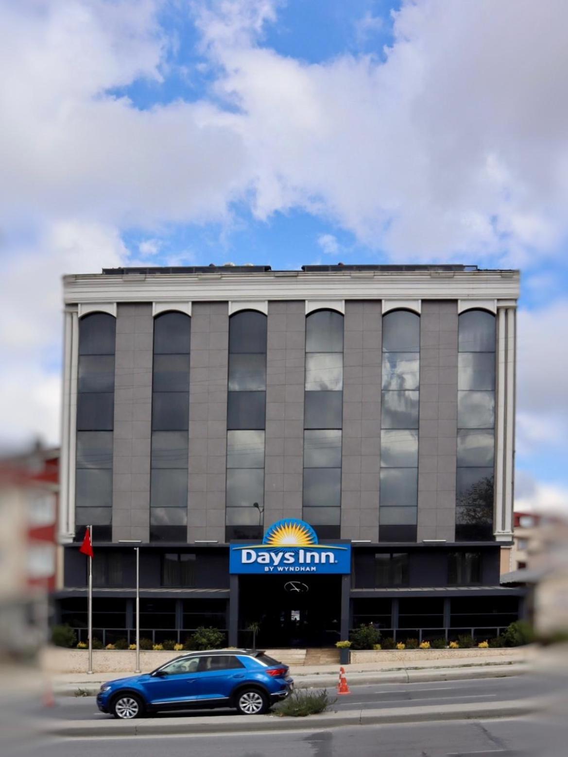 Days Inn By Wyndham Istanbul Arnavutkoy Екстериор снимка